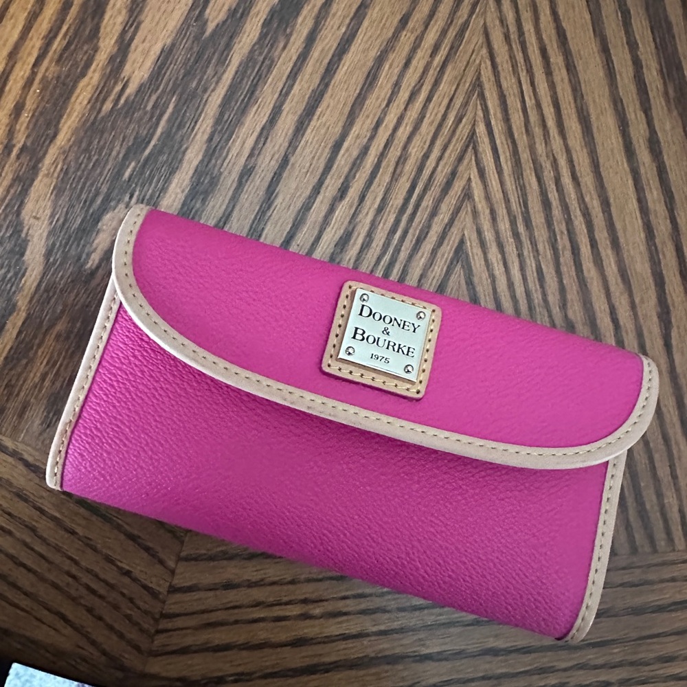Dooney & Bourke Pink Leather Wallet